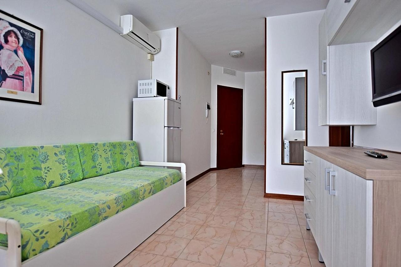 Condominio Luna 1 Линьяно-Саббьядоро Экстерьер фото